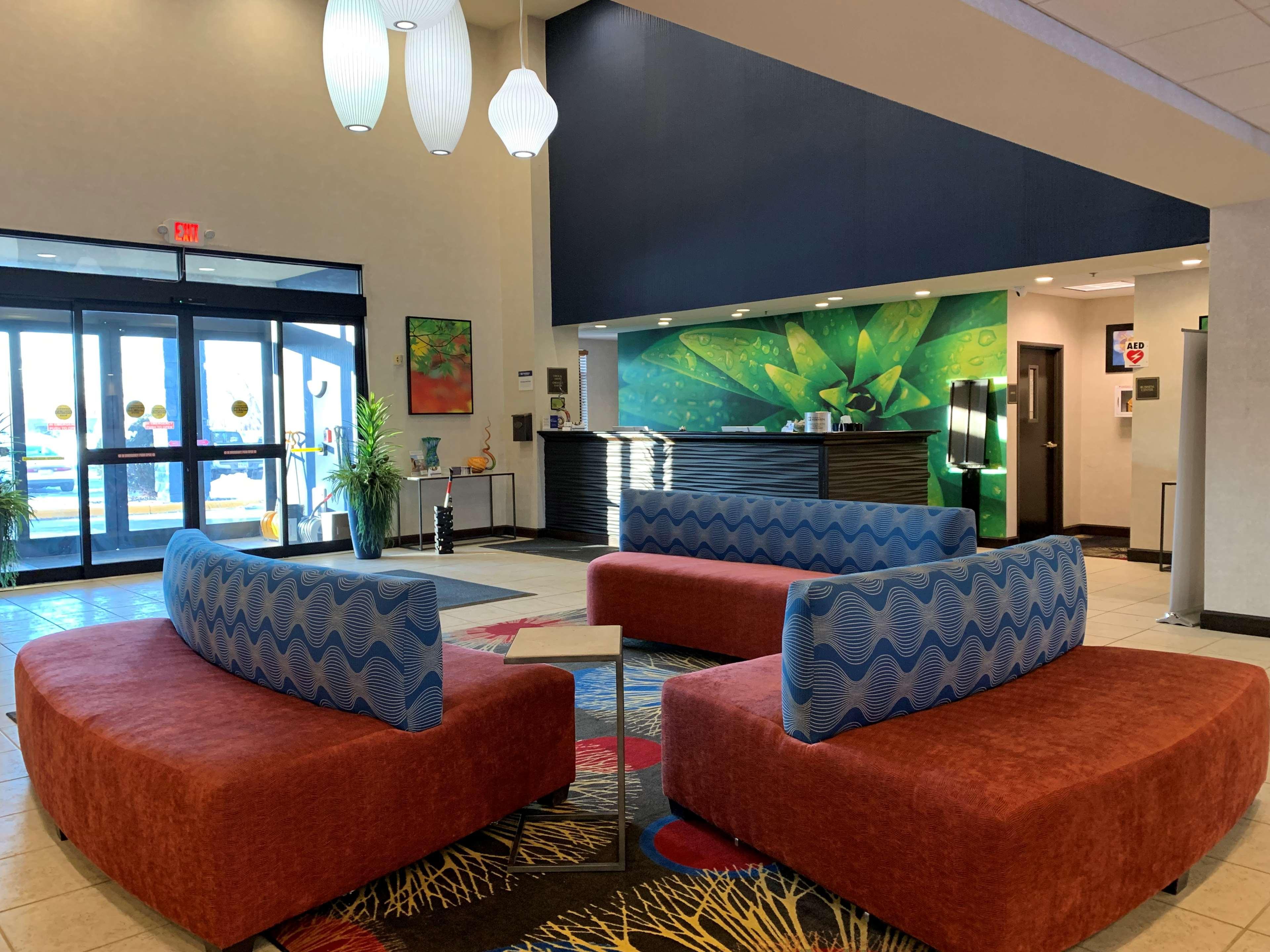 Comfort Inn Saint Paul East Oakdale Exterior photo